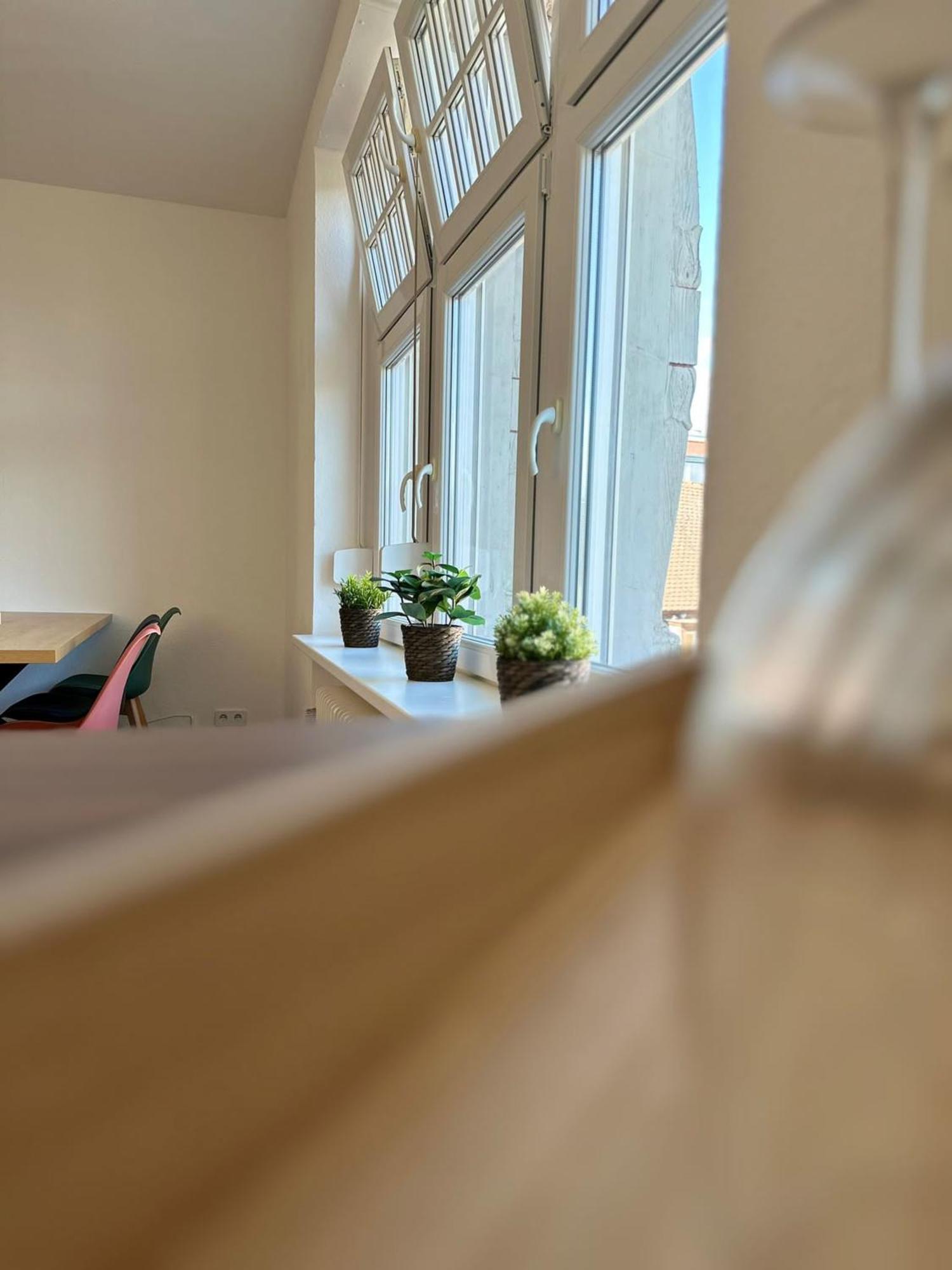 Amao-Brown I Exklusives City-Apartment I 85Qm I Privatparkplatz & Komfort I King-Size Bed Лар Екстер'єр фото