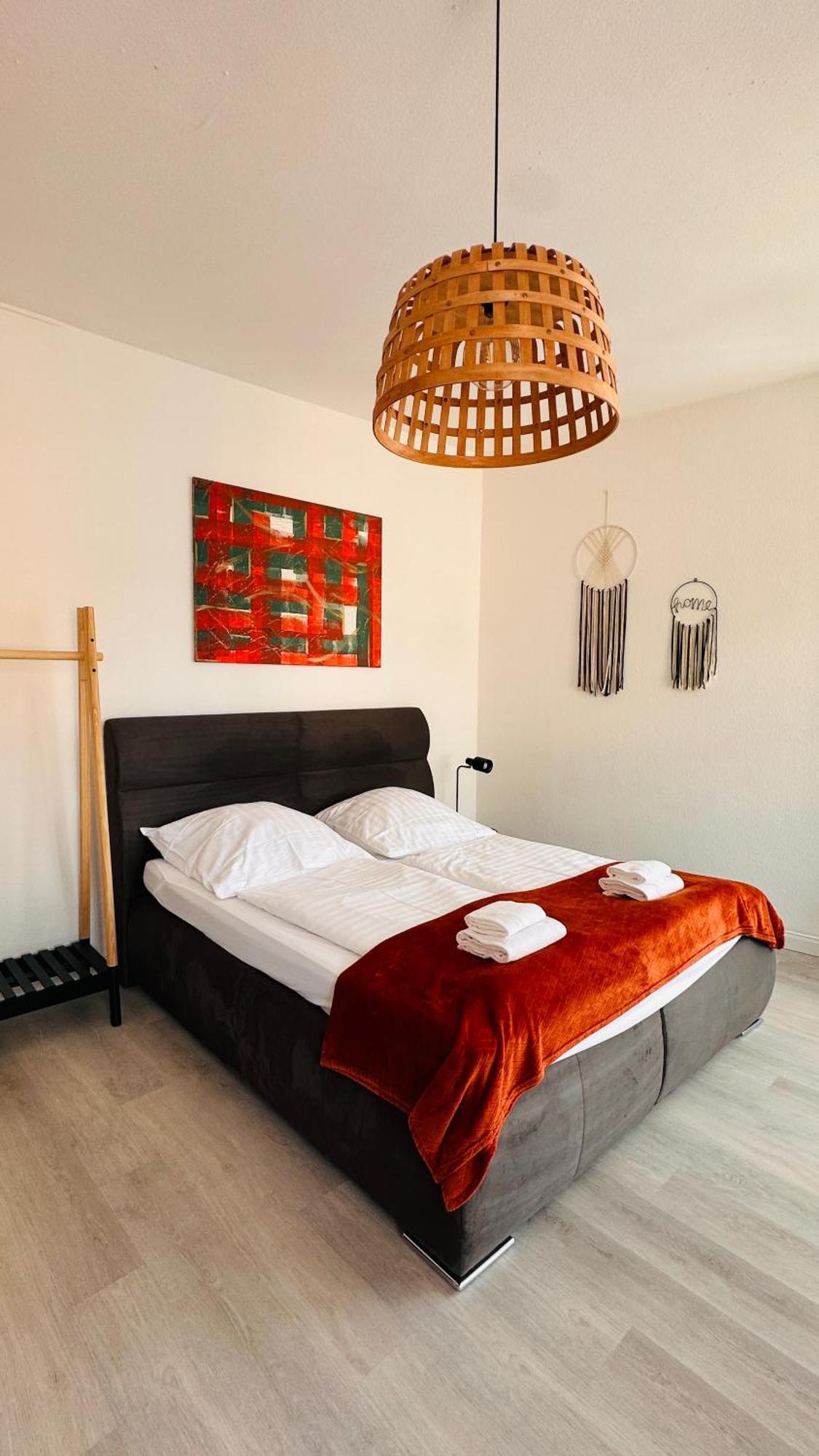 Amao-Brown I Exklusives City-Apartment I 85Qm I Privatparkplatz & Komfort I King-Size Bed Лар Екстер'єр фото